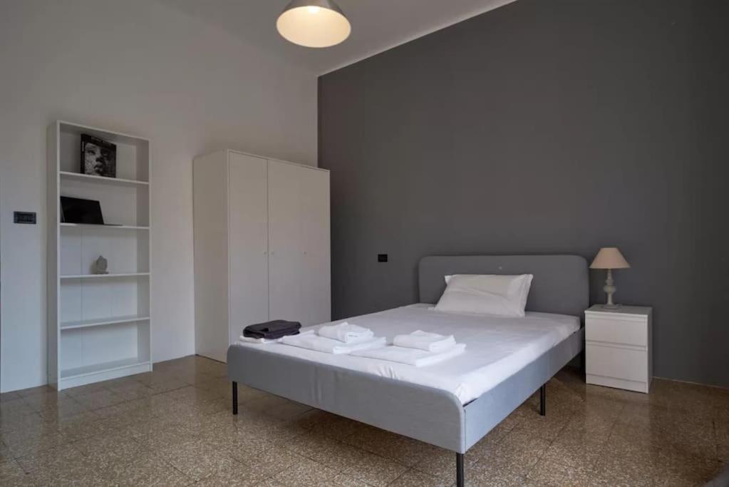 Appartamento Spacious And Bright Close To Fiera And San Siro *